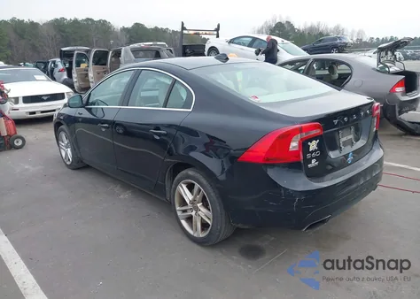2015 Volvo S60 T5 Premier из США, поврежденный, VIN YV140MFK8F1350684